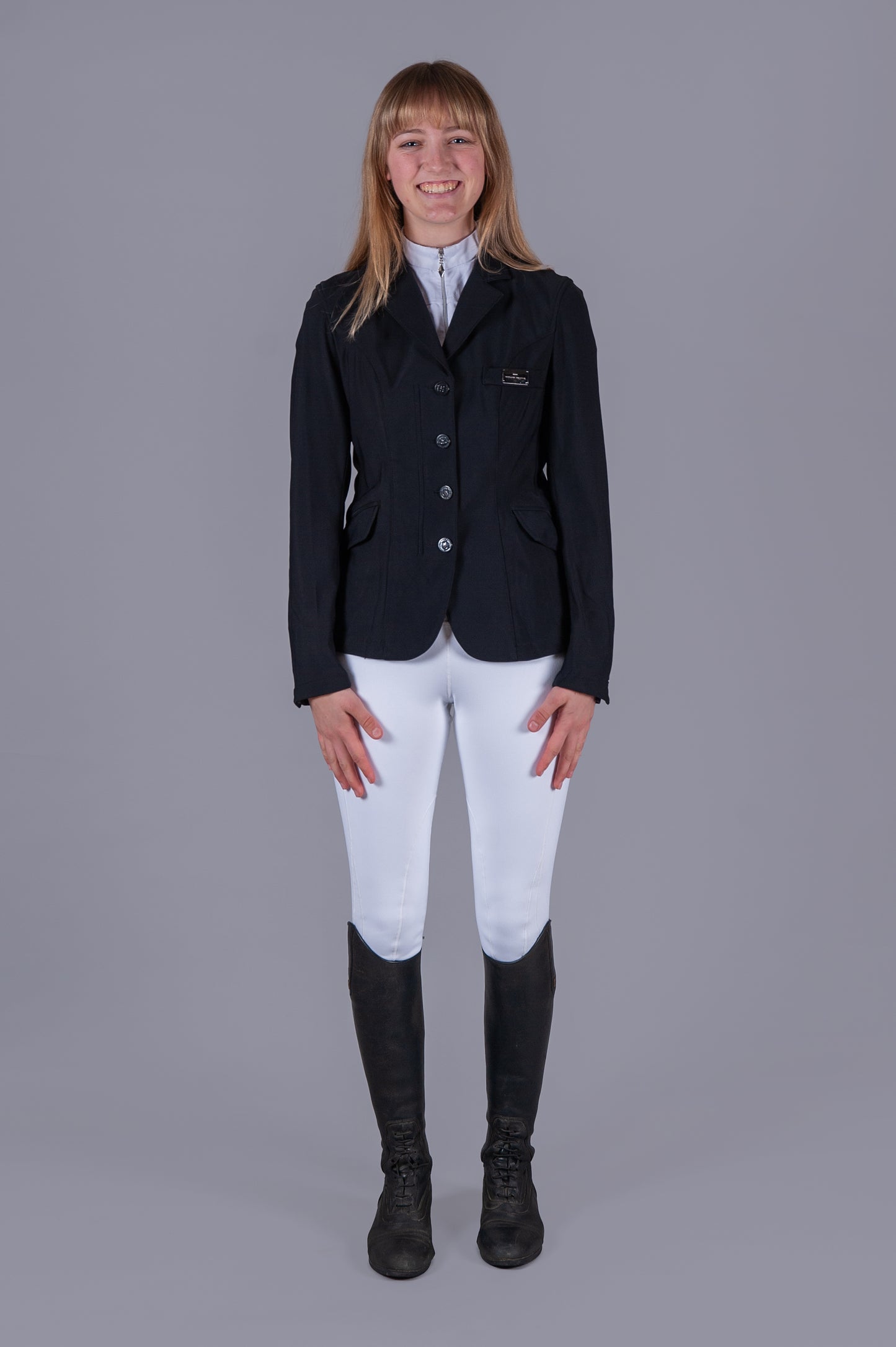 Competition riding leggings in white